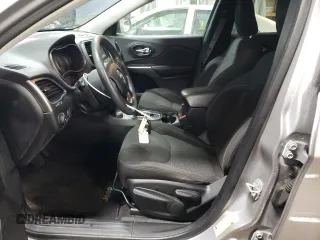 2019 Jeep Cherokee Latitude with VIN 1C4PJMCB3KD255284, listed as a Copart auction lot 46167495 with 95,166 mi miles and Salvage Title. Bid and sale history available at carsss.com. Image 7.