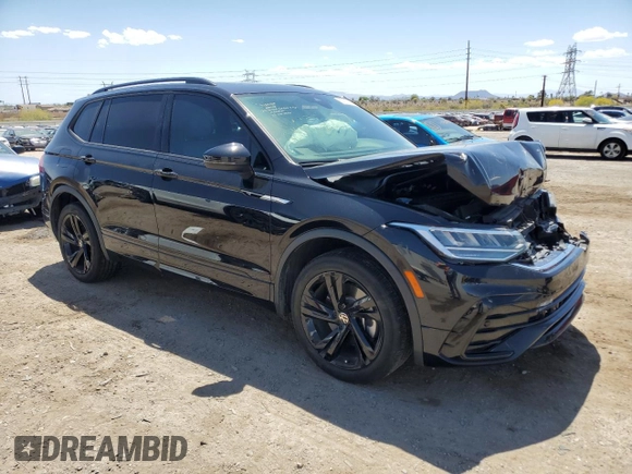 2023 Volkswagen Tiguan SE R-Line Black z VIN 3VVCB7AXXPM038789, wystawiony jako Copart lot #55161415 z przebiegiem 36 269 mil mil oraz Szkoda całkowita • Salvage title. Historia ofert i sprzedaży dostępna na DreamBid. Obrazek 4.
