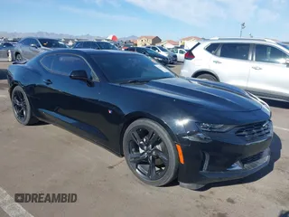 2022 Chevrolet Camaro 1LT z VIN 1G1FB1RX8N0133146, wystawiony jako IAAI lot #42169340 z przebiegiem 40 723 mil mil oraz . Historia ofert i sprzedaży dostępna na DreamBid. Obrazek 1.