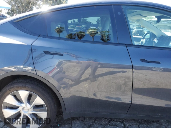 2022 Tesla Model Y Long Range with VIN 7SAYGDEE1NF391553, listed as a Copart auction lot 48259445 with Not Provided miles and Salvage Title. Bid and sale history available at carsss.com. Image 10.