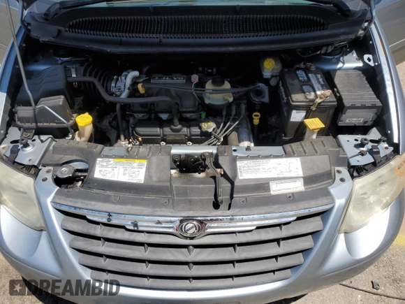 2005 Chrysler Town & Country LX z VIN 2C4GP44R95R519278, wystawiony jako Copart lot #57036085 z przebiegiem 202 229 mil mil oraz Szkoda całkowita • Salvage title. Historia ofert i sprzedaży dostępna na DreamBid. Obrazek 12.