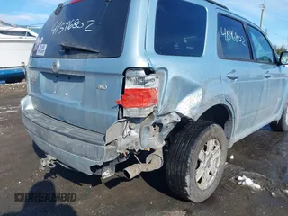 2008 Mercury Mariner with VIN 4M2CU91ZX8KJ30882, listed as a IAAI auction lot 41596802 with 204,769 mi miles. Bid and sale history available at carsss.com. Image 6.