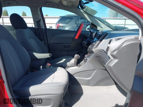 2015 Chevrolet Sonic LT with VIN 1G1JC5SH8F4182004, listed as a IAAI auction lot 41993900 with 73,359 mi miles and . Bid and sale history available at DreamBid. Image 5.