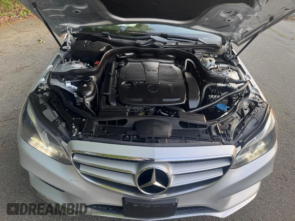 2016 Mercedes-Benz E 350 Luxury with VIN WDDHF8JB8GB198055, listed as a Copart auction lot 61106865 with 90,962 mi miles and Clean title. Bid and sale history available at DreamBid. Image 7.