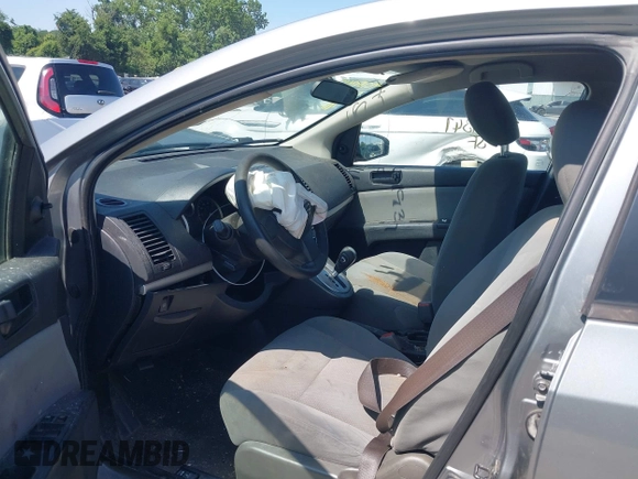 2011 Nissan Sentra 2.0 z VIN 3N1AB6AP9BL636499, wystawiony jako IAAI lot #42719347 z przebiegiem 199 162 mil mil oraz . Historia ofert i sprzedaży dostępna na DreamBid. Obrazek 5.