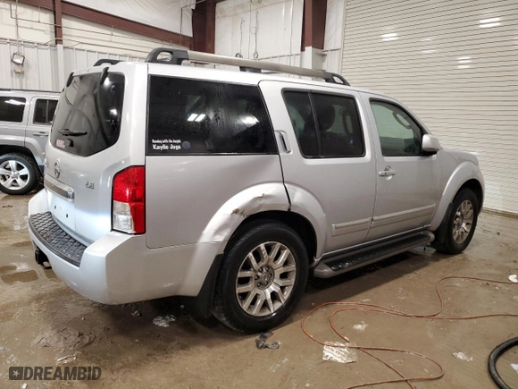 2011 Nissan Pathfinder LE with VIN 5N1AR1NB1BC625269, listed as a Copart auction lot 86658094 with 154,204 mi miles and Clean Title. Bid and sale history available at carsss.com. Image 3.