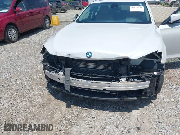 2011 BMW 7 Series 750Li с VIN WBAKB8C51BC852090, выставлен на аукционе IAAI как лот 42612038 с пробегом 101 179 миль миль и . История ставок и продаж доступна на DreamBid. Изображение 6.