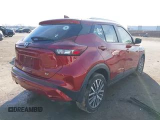 2021 Nissan Kicks SV with VIN 3N1CP5CV4ML529413, listed as a IAAI auction lot 41341916 with 55,118 mi miles. Bid and sale history available at carsss.com. Image 4.