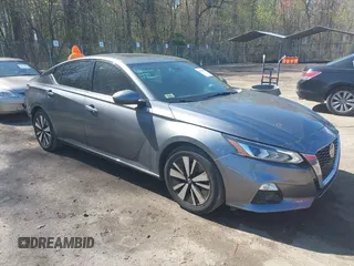2020 Nissan Altima 2.5 SL with VIN 1N4BL4EV0LC183713, listed as a IAAI auction lot 41985882 with 90,704 mi miles. Bid and sale history available at carsss.com. Image 1.