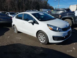 2017 Kia Rio LX with VIN KNADM4A33H6120502, listed as a IAAI auction lot 41176698 with 83,527 mi miles. Bid and sale history available at carsss.com. Image 1.