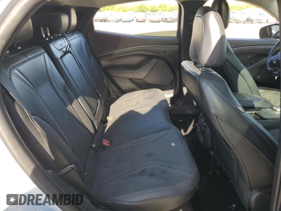 2023 Ford Mustang Mach-E Premium z VIN 3FMTK3RM2PMA31574, wystawiony jako Copart lot #52451445 z przebiegiem Nie podano mil oraz Szkoda całkowita • Salvage title. Historia ofert i sprzedaży dostępna na DreamBid. Obrazek 11.