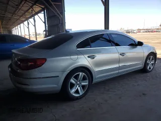 2009 Volkswagen CC Sport with VIN WVWML73C29E550081, listed as a Copart auction lot 72284494 with 130,832 mi miles and Salvage Title. Bid and sale history available at carsss.com. Image 3.