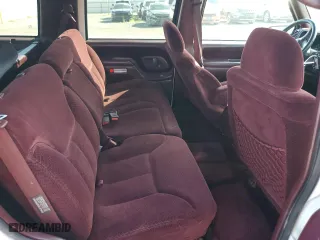 1998 Chevrolet Tahoe with VIN 1GNEK13R6WJ300586, listed as a Copart auction lot 71018274 with 177,722 mi miles and Clean Title. Bid and sale history available at carsss.com. Image 11.