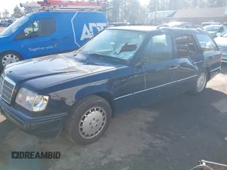 1995 Mercedes-Benz E with VIN WDBEA92E7SF310418, listed as a IAAI auction lot 41762503 with 206,153 mi miles and . Bid and sale history available at DreamBid. Image 2.