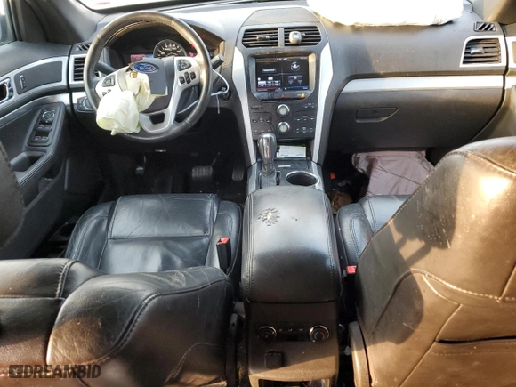 2013 Ford Explorer XLT with VIN 1FM5K8D80DGA44555, listed as a Copart auction lot 43038915 with 184,468 mi miles and Salvage Title. Bid and sale history available at carsss.com. Image 8.