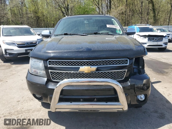 2013 Chevrolet Avalanche LTZ with VIN 3GNTKGE76DG223917, listed as a Copart auction lot 54207885 with 134,269 mi miles and Salvage title. Bid and sale history available at DreamBid. Image 5.