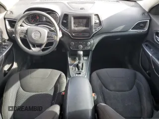 2019 Jeep Cherokee Latitude с VIN 1C4PJLCB6KD416480, выставлен на аукционе Copart как лот 60471315 с пробегом 115 657 миль миль и Списание • Salvage title. История ставок и продаж доступна на DreamBid. Изображение 8.