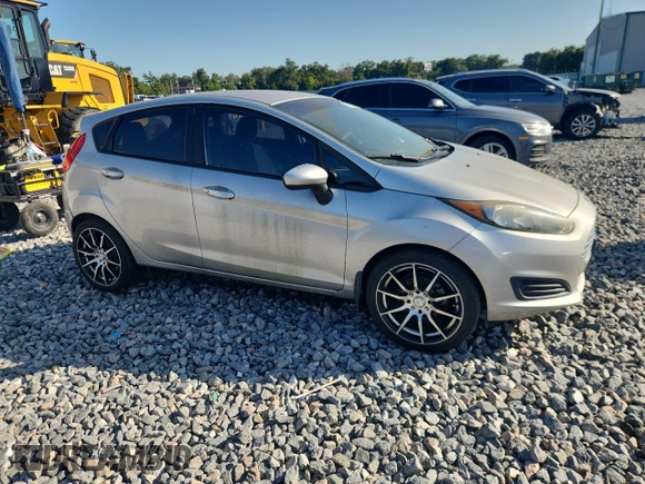 2015 Ford Fiesta S z VIN 3FADP4TJ4FM107573, wystawiony jako Copart lot #62332395 z przebiegiem Nie podano mil oraz Czysty tytuł • Clean title. Historia ofert i sprzedaży dostępna na DreamBid. Obrazek 4.