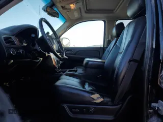 2008 Chevrolet Avalanche LTZ with VIN 3GNFK12Y48G106561, listed as a Copart auction lot 88689495 with 321,031 mi miles and Salvage Title. Bid and sale history available at DreamBid. Image 7.