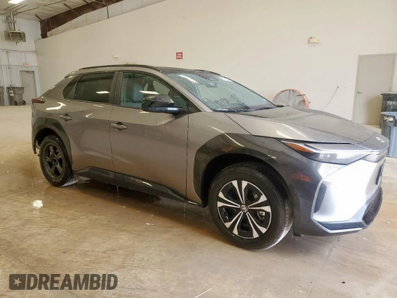 2024 Toyota bZ4X XLE with VIN JTMAAAAA1RA050959, listed as a Copart auction lot 66260445 with 11,813 mi miles and Clean title. Bid and sale history available at DreamBid. Image 4.