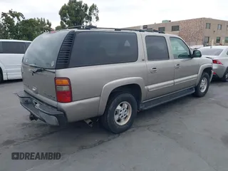 2002 Chevrolet Suburban LT with VIN 1GNFK16T42J208091, listed as a IAAI auction lot 42737106 with 191,181 mi miles and . Bid and sale history available at DreamBid. Image 4.