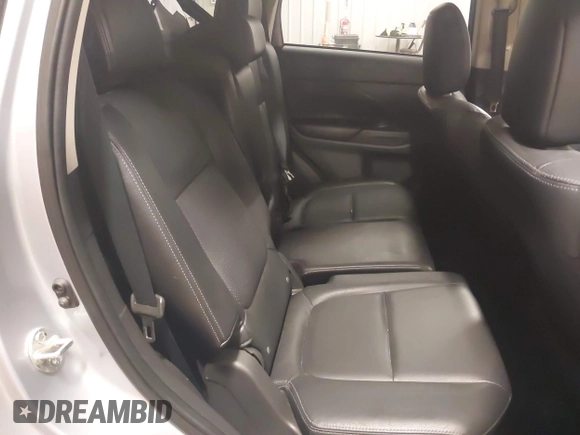 2014 Mitsubishi Outlander GT z VIN JA4JZ4AX6EZ015919, wystawiony jako IAAI lot #41811803 z przebiegiem 182 458 mil mil oraz . Historia ofert i sprzedaży dostępna na DreamBid. Obrazek 8.