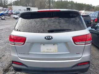 2017 Kia Sorento LX with VIN 5XYPG4A38HG288799, listed as a IAAI auction lot 41745996 with 110,641 mi miles. Bid and sale history available at carsss.com. Image 16.