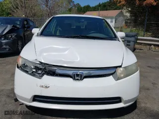 2008 Honda Civic Sdn LX with VIN 1HGFA165X8L119752, listed as a IAAI auction lot 41941224 with 239,921 mi miles. Bid and sale history available at carsss.com. Image 12.