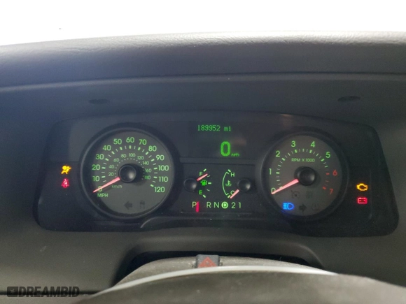 2011 Mercury Grand Marquis LS with VIN 2MEBM7FV8BX601426, listed as a Copart auction lot 51136425 with 189,952 mi miles and Salvage Title. Bid and sale history available at carsss.com. Image 9.