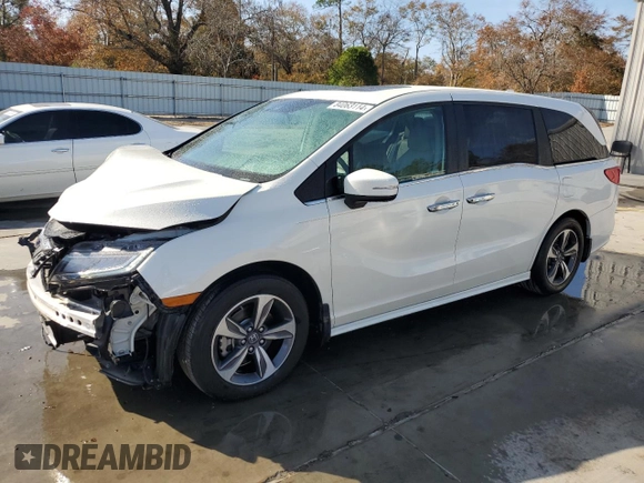 2019 Honda Odyssey Touring with VIN 5FNRL6H89KB064683, listed as a Copart auction lot 84063114 with 71,919 mi miles and Salvage Title. Bid and sale history available at carsss.com. Image 1.