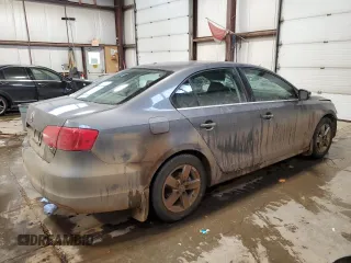 2012 Volkswagen Jetta Comfortline with VIN 3VWDL7AJ7CM414187, listed as a Copart auction lot 85592824 with 269,184 mi miles and Salvage title. Bid and sale history available at DreamBid. Image 3.