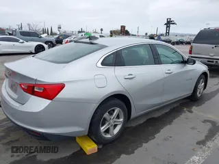 2019 Chevrolet Malibu LS z VIN 1G1ZB5ST5KF144156, wystawiony jako IAAI lot #42042821 z przebiegiem 139 159 mil mil oraz . Historia ofert i sprzedaży dostępna na DreamBid. Obrazek 4.