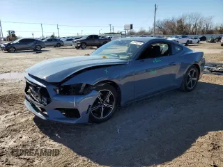 2025 Ford Mustang EcoBoost with VIN 1FA6P8TH5S5103934, listed as a Copart auction lot 43240215 with 121 mi miles and Salvage Title. Bid and sale history available at carsss.com. Image 1.