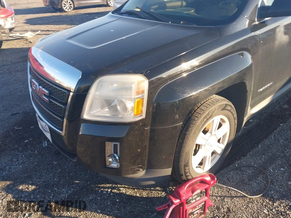 2015 GMC Terrain SLE with VIN 2GKALREK1F6362630, listed as a IAAI auction lot 41497810 with 240,785 mi miles. Bid and sale history available at carsss.com. Image 6.