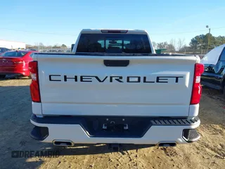 2021 Chevrolet Silverado 1500 RST with VIN 3GCUYEET2MG391955, listed as a IAAI auction lot 41295635 with 67,906 mi miles. Bid and sale history available at carsss.com. Image 17.