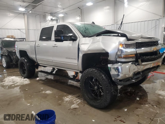 2016 Chevrolet Silverado 1500 LT with VIN 1GCUKREC2GF205331, listed as a Copart auction lot 46349495 with 102,972 mi miles and Clean Title. Bid and sale history available at DreamBid. Image 4.
