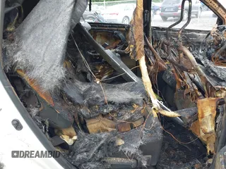2019 Toyota Highlander LE с VIN 5TDBZRFH8KS955063, выставлен на аукционе IAAI как лот 42647865 с пробегом 63 275 миль миль и . История ставок и продаж доступна на DreamBid. Изображение 8.