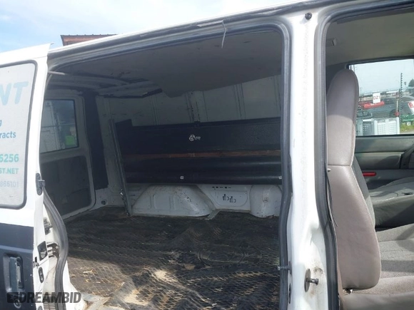 2004 Chevrolet Astro Cargo Van with VIN 1GCDM19X74B109660, listed as a IAAI auction lot 41616125 with 228,646 mi miles. Bid and sale history available at carsss.com. Image 8.
