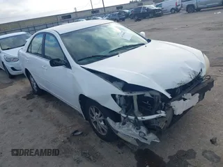 2006 Toyota Camry LE z VIN 4T1BF32K16U633157, wystawiony jako IAAI lot #41184862 z przebiegiem 104 847 mil mil oraz . Historia ofert i sprzedaży dostępna na DreamBid. Obrazek 1.