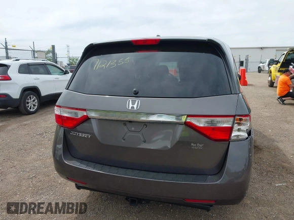 2011 Honda Odyssey EX-L with VIN 5FNRL5H68BB100274, listed as a IAAI auction lot 42159787 with 205,616 mi miles and . Bid and sale history available at carsss.com. Image 16.