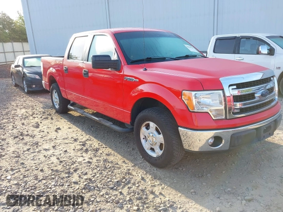 2013 Ford F-150 XL with VIN 1FTEW1CMXDKE99134, listed as a IAAI auction lot 42058789 with 218,432 mi miles. Bid and sale history available at carsss.com. Image 1.