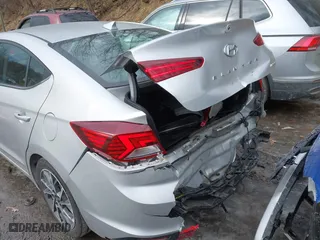 2019 Hyundai Elantra SEL with VIN 5NPD84LF6KH453451, listed as a IAAI auction lot 41387709 with 23,377 mi miles. Bid and sale history available at carsss.com. Image 6.