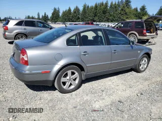 2003 Volkswagen Passat GLX z VIN WVWRH63B93P354188, wystawiony jako Copart lot #69510584 z przebiegiem 125 225 mil mil oraz Szkoda całkowita • Salvage title. Historia ofert i sprzedaży dostępna na DreamBid. Obrazek 3.