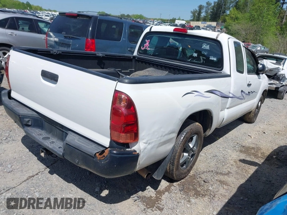 2015 Toyota Tacoma with VIN 5TFTX4CNXFX056132, listed as a IAAI auction lot 42035730 with 184,867 mi miles and . Bid and sale history available at DreamBid. Image 4.