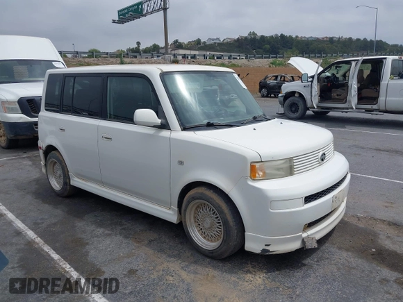 2006 Scion xB z VIN JTLKT324464048849, wystawiony jako IAAI lot #42078493 z przebiegiem 242 835 mil mil oraz . Historia ofert i sprzedaży dostępna na DreamBid. Obrazek 1.