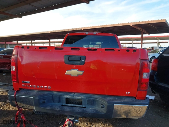 2008 Chevrolet Silverado 1500 LT w/1LT with VIN 1GCEC19018Z241255, listed as a IAAI auction lot 41473656 with 70,034 mi miles. Bid and sale history available at carsss.com. Image 16.