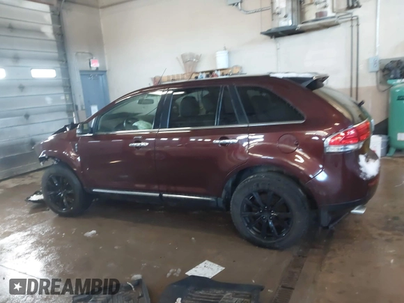 2012 Lincoln MKX with VIN 2LMDJ8JKXCBL17915, listed as a IAAI auction lot 41845644 with 172,433 mi miles and . Bid and sale history available at DreamBid. Image 14.