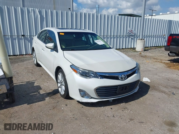 2013 Toyota Avalon XLE z VIN 4T1BK1EB2DU041971, wystawiony jako IAAI lot #42070838 z przebiegiem 89 299 mil mil oraz . Historia ofert i sprzedaży dostępna na DreamBid. Obrazek 1.