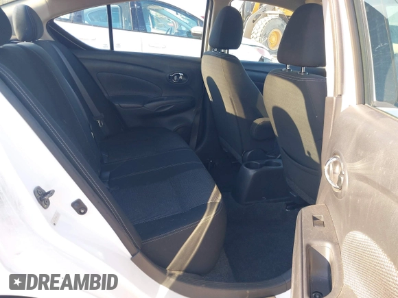 2019 Nissan Versa SV z VIN 3N1CN7AP4KL802692, wystawiony jako IAAI lot #41491391 z przebiegiem Nie podano mil oraz . Historia ofert i sprzedaży dostępna na DreamBid. Obrazek 8.