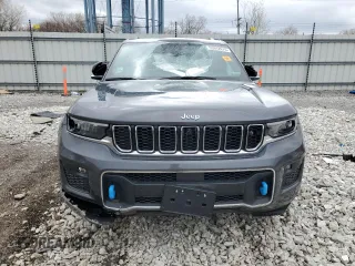 2022 Jeep Grand Cherokee Overland with VIN 1C4RJYD65N8716340, listed as a Copart auction lot 53912675 with Not provided miles and Salvage title. Bid and sale history available at DreamBid. Image 5.